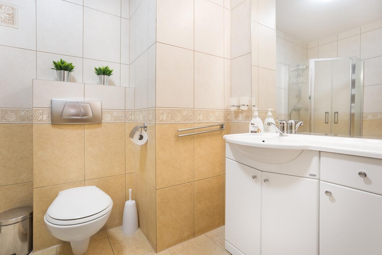 Olymp 114 I 120 Z Basenem, Sauna I Jacuzzi W Cenie Kolobřeh Exteriér fotografie